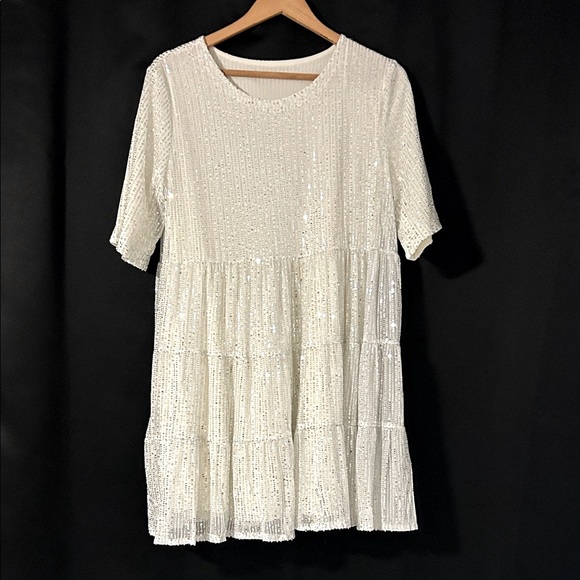 Dresses & Skirts - Elegant Cream Silver Sequin Dress